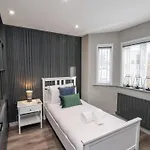 Pearl Stone House 惠特比